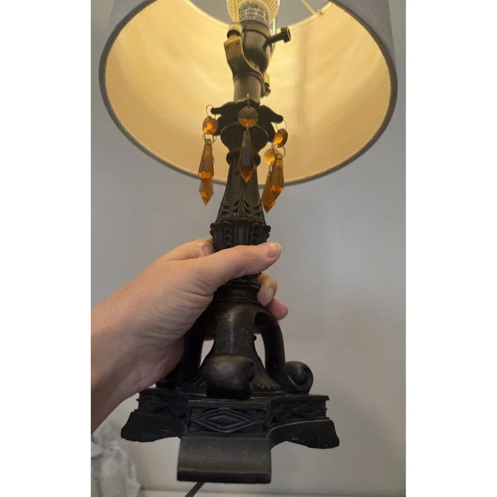 Vintage Brown Resin Table Lamp Amber Plastic Fringe Dangles 19